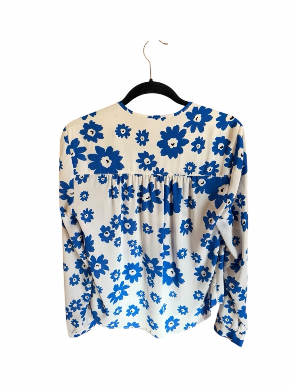 Cabi Blue Floral V-Neck Button Front Women's Top - Picture 7 of 7